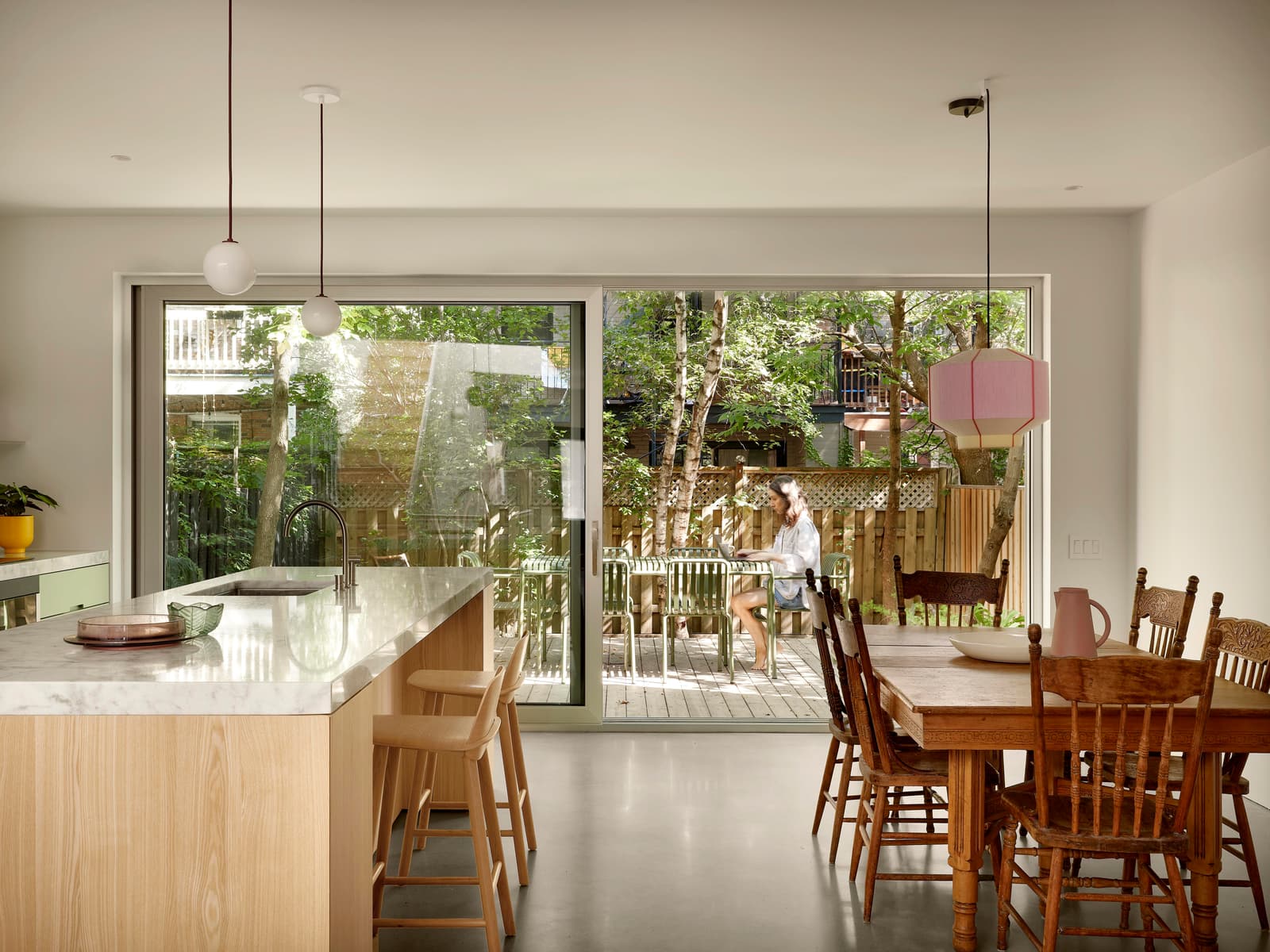 L'ARCHITECTE QUI MURMURAIT À L'OREILLE DES MAISONS - Image 2
